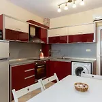 Aparthouse Paradise Bay Apartment *