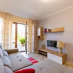 Aparthouse Paradise Bay Apartment Sozopol