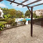 Aparthouse Paradise Bay *