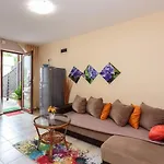 Aparthouse Paradise Bay