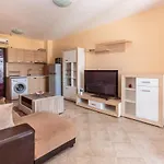 Aparthouse Paradise Bay Apartment Sozopol