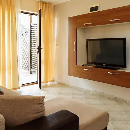 Aparthouse Paradise Bay * سوزوبول