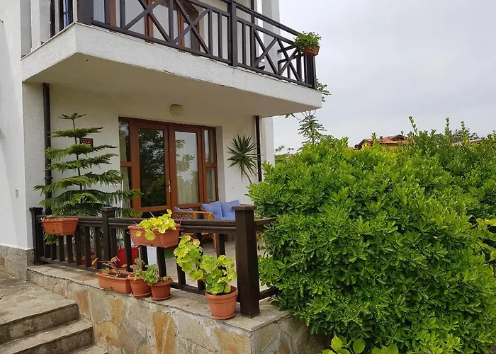 Aparthouse Paradise Bay Apartament *