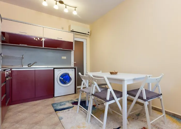 Aparthouse Paradise Bay Apartament *