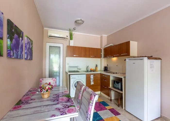 Aparthouse Paradise Bay *