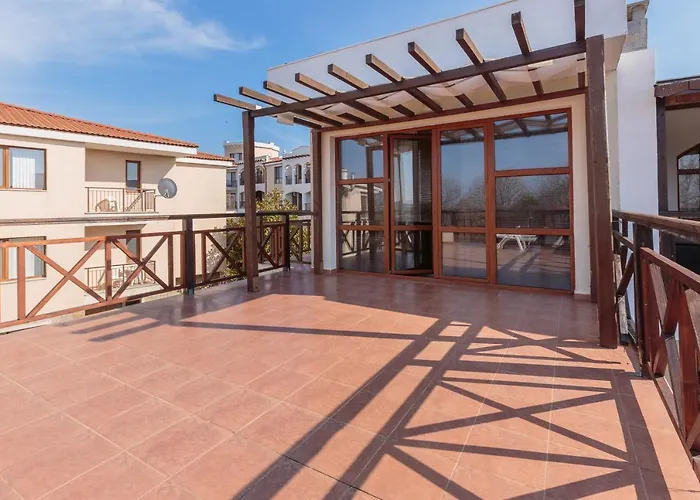 Aparthouse Paradise Bay * Sozopol