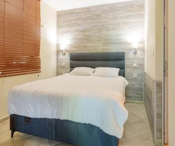 Aparthouse Paradise Bay