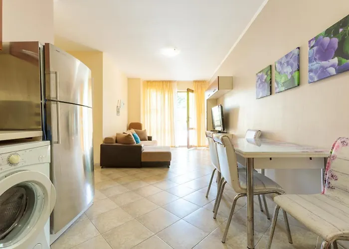 Aparthouse Paradise Bay * Sozopol