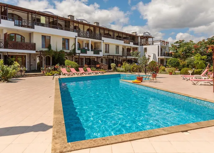 Aparthouse Paradise Bay