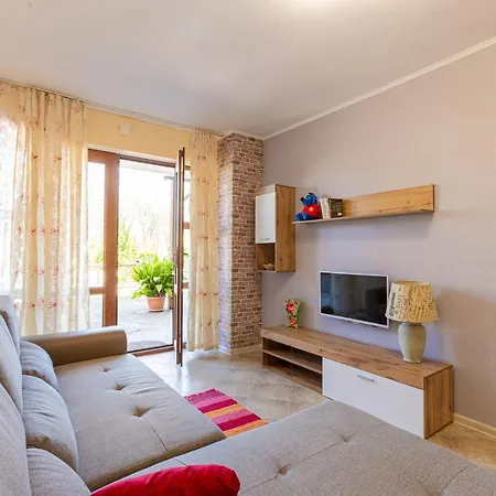 Aparthouse Paradise Bay Apartment Sozopol