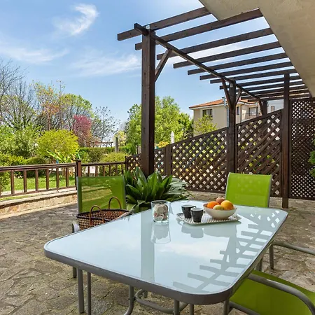 Aparthouse Paradise Bay Appartement