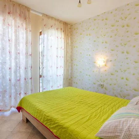 Aparthouse Paradise Bay Lägenhet *