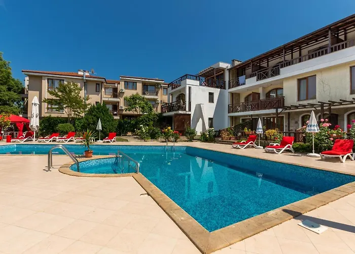 Апартамент Aparthouse Paradise Bay Созопол