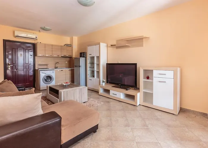 Aparthouse Paradise Bay 公寓 索佐波尔