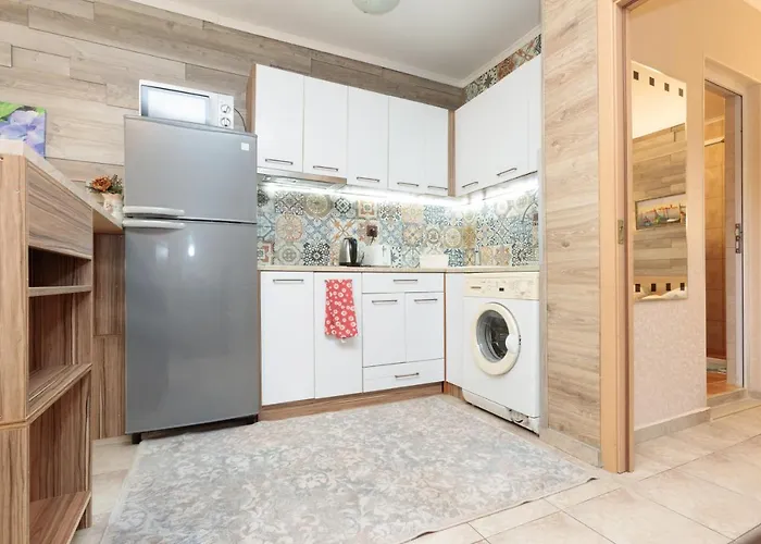 Апартамент Aparthouse Paradise Bay Созопол